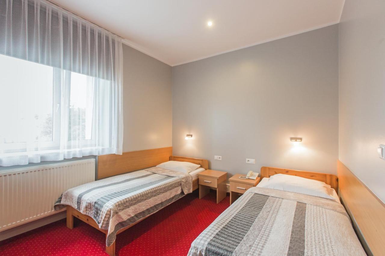 Hotel Labedy Gliwice Exterior foto