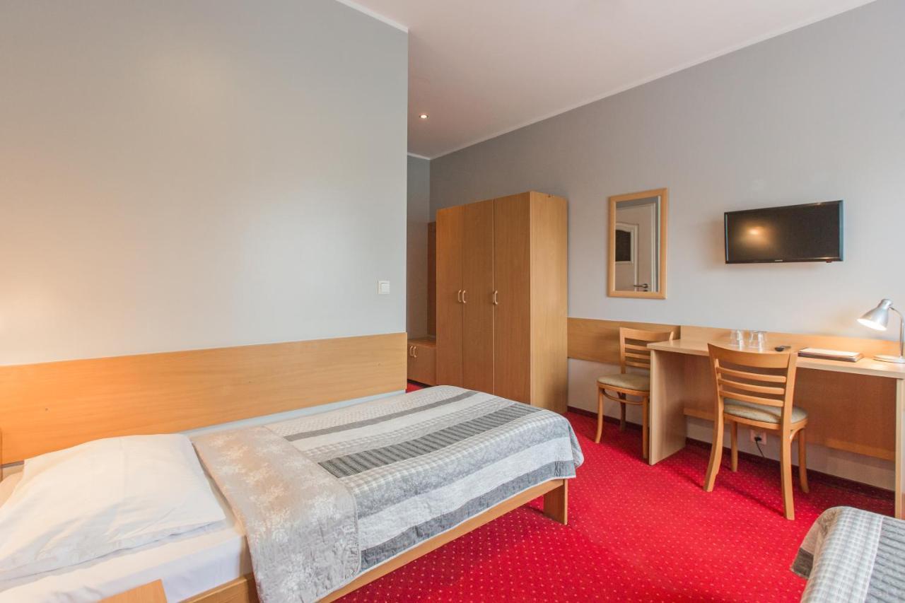 Hotel Labedy Gliwice Exterior foto